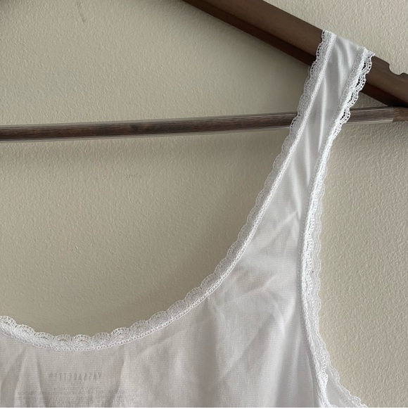 Vassarette Satin Sleep Tank - Picture 10 of 10